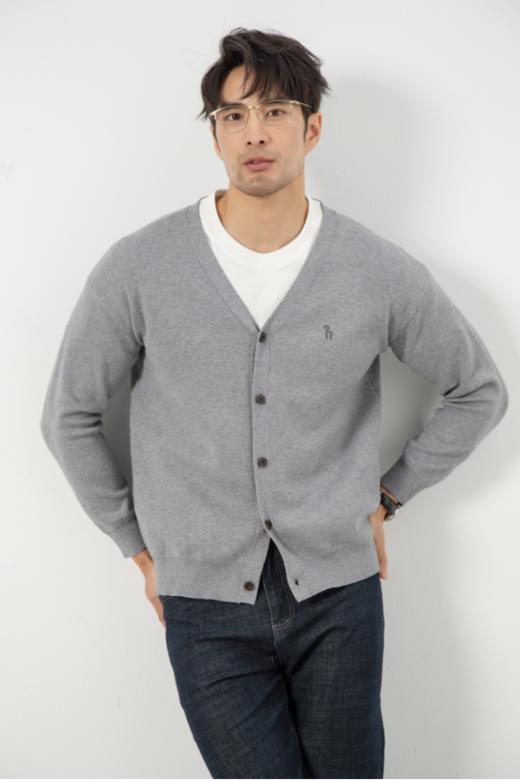 🥰【NECHEER柏奥玛百搭羊毛开衫H012款】✨春秋百搭羊毛开衫，NECHEER柏奥玛出品❤️ 桑蚕丝羊毛混纺材质🌟 手感蓬松柔软，上身亲肤保暖👍 V领的设计，🌿温润的纽扣 点缀衣身 商品图1