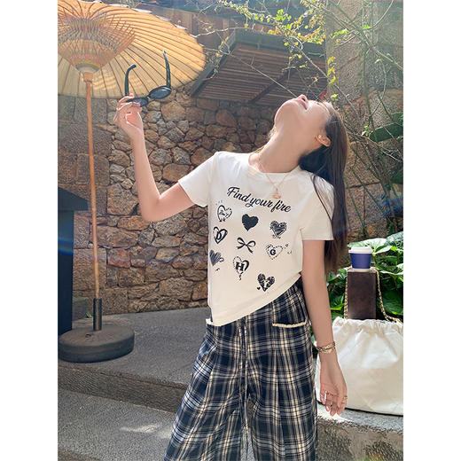 <曾小咸推荐>设计感重工珍珠印花短袖T恤 商品图2