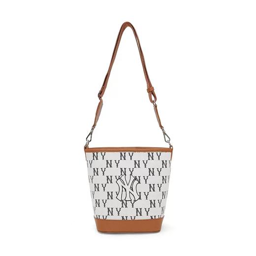 【品牌授权】扫码验证 韩国MLB复古老花水桶包-奶油色 米色 黑色 女新款老花满印休闲时尚 3ABML023N 商品图0