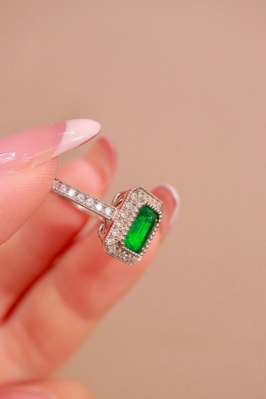 1.5ct刻面祖母绿戒指 商品图1