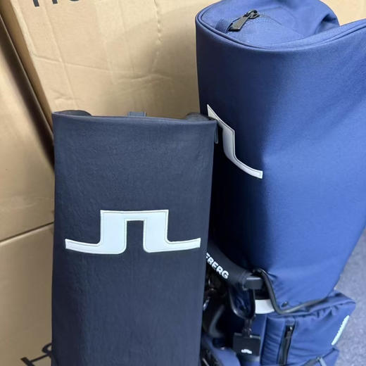外贸原单正品林德伯格（J.LINDEBERG）高尔夫支架包
经典黑与深邃蓝，简约又不失格调
多口袋设计超实用，分区合理方便拿取球具 商品图8