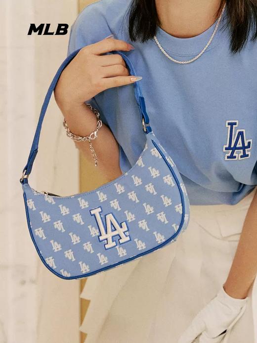 【品牌授权】扫码验证 韩国MLB 新款满印腋下包 卡其色 黑色 浅蓝色 浅米色 浅钴蓝色 新款老花满印休闲时尚运动背包单肩学生书包 3ABQS012N 商品图2