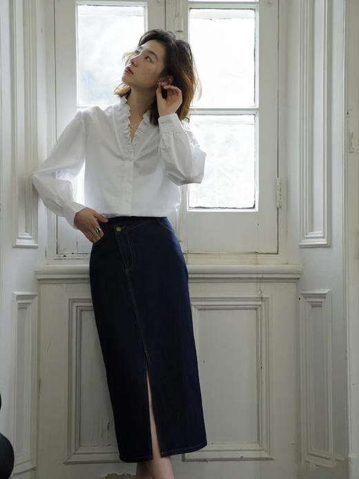 【3月19日 下午13:00 秒杀】纯原 San木耳花边打揽V领白衬衣 商品图3