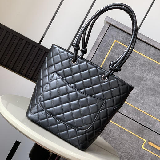 CHanel*香奶奶24A早春中古康鹏菜篮子包熊猫配色 商品图2