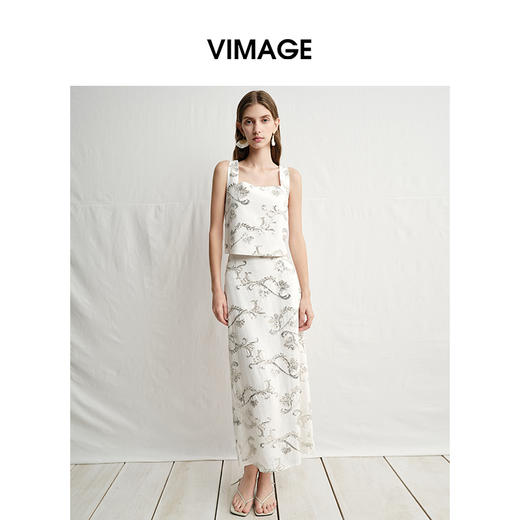 VIMAGE纬漫纪时尚短款宽肩带方领刺绣T恤小上衣2025夏季新款V2313920 商品图0