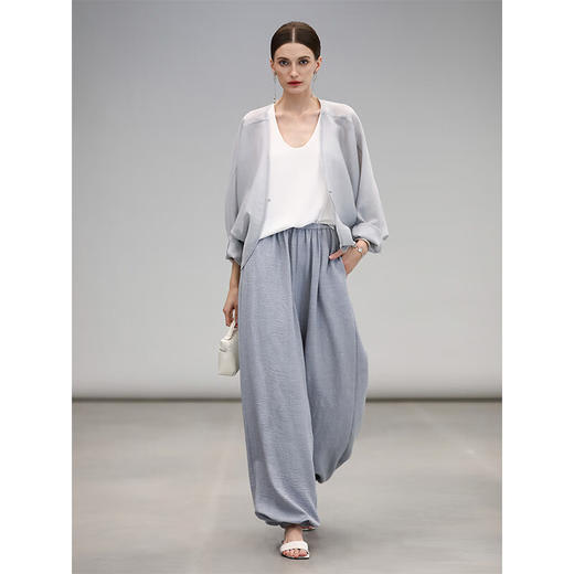 【限时秒杀】COCOBELLA简约宽松肌理感休闲裤女松弛感穿搭束口灯笼裤PA3033 商品图3