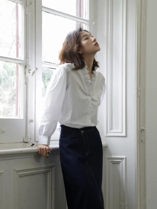 【3月19日 下午13:00 秒杀】纯原 San木耳花边打揽V领白衬衣 商品图5