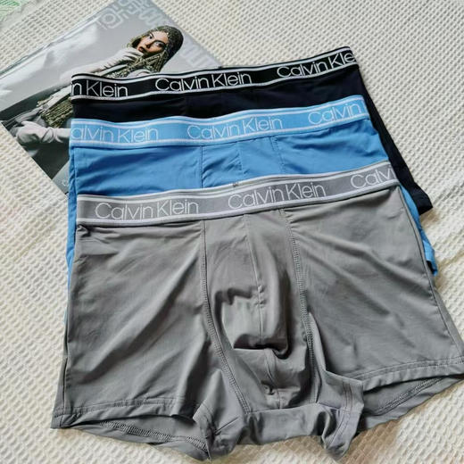 正品蓝盒长款-CalvinKlein 男款内裤
颜色：黑蓝灰
材质：66%人造棉+29%棉+5%弹性纤维
尺码：SMLXL 商品图5
