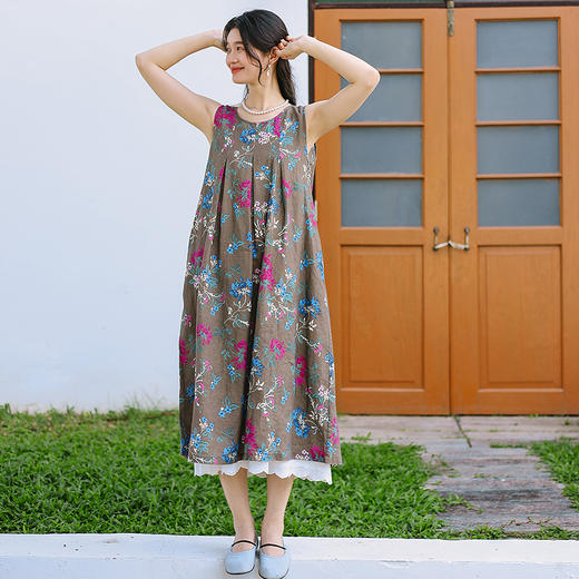 绽放旅行女装090朵/春夏亚麻团花印花圆领暗褶无袖背心文艺连衣裙 商品图0