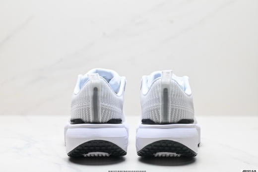 耐克NIKE ZOOMX INVINCIBLE RUN FK4轻量休闲运动慢跑鞋DR2615-010男女鞋 商品图5