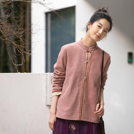 牧衣游原创 刺绣绒面棉短外套新款宽松亲肤百搭新中式开衫 宵月 商品图0