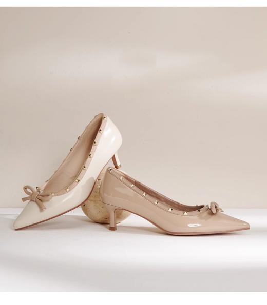 百田森真皮浅单鞋女秋新猫跟中跟蝴蝶结铆钉优雅跟鞋 商品图0