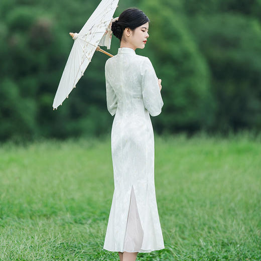 绿色高端气质少女鱼尾改良倒大袖旗袍KK1013 商品图3