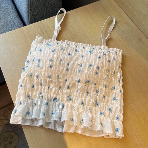 【纯欲甜美❗清新碎花吊带】设计感褶皱碎花，自带胸垫，肩带可调节，褶皱裹胸外穿辣妹美背抹胸吊带背心QQ 商品图4