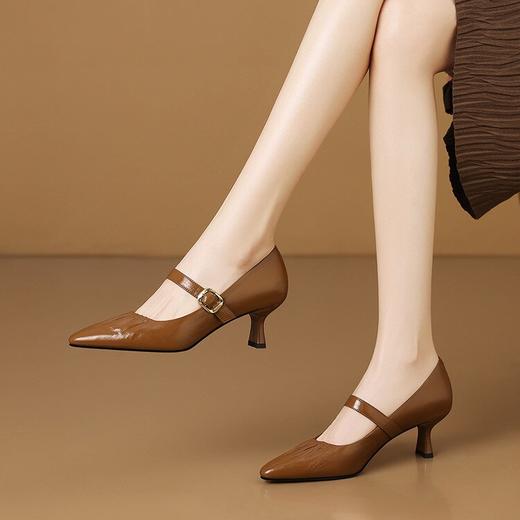 【预售5天】温柔气质皱褶面软皮粗跟简约尖头中跟通勤女单鞋HY&H3612 商品图3