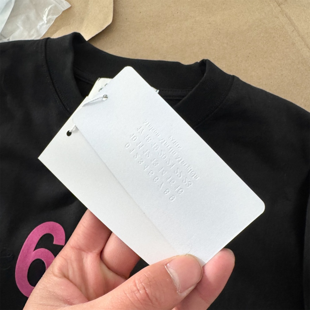 点此购买 梅森马吉拉夏季男女款植绒烫图短袖t恤 gz 312224