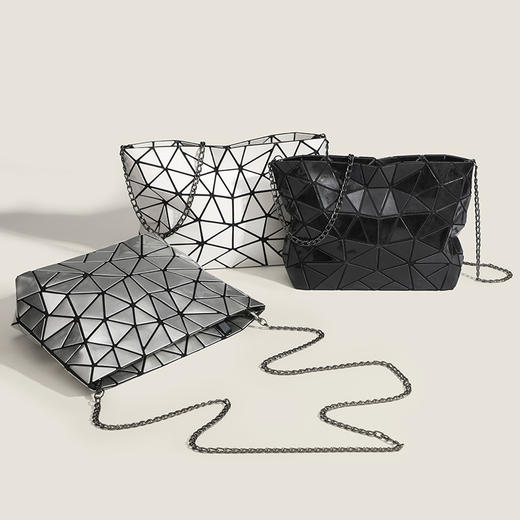 雀说 三角片简约女包休闲单肩包链条斜跨包1353-1 商品图1