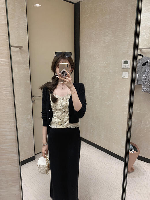 金蘑菇菇 舒适感 针织衫开衫套组/loew*开衫吊带半裙 商品图12