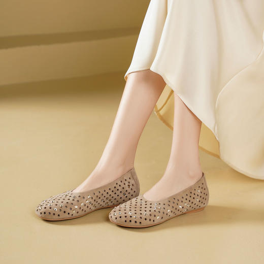 Westory2025年春季圆头镂空平底奶奶鞋休闲冲孔浅口单鞋W25AH59041 商品图4