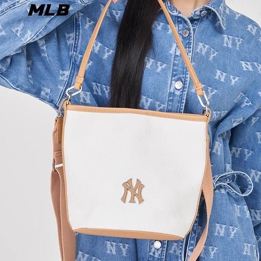 【品牌授权】扫码验证 韩国MLB 复古老花水桶包-黑色 奶油色 女新款老花满印休闲时尚运动背包单肩学生书包 3ABML024N 商品图4