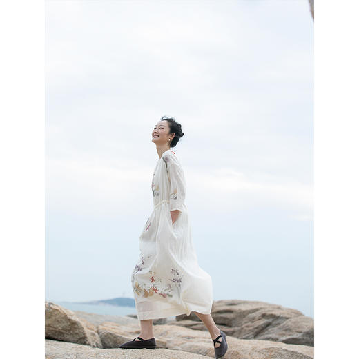 牧衣游原创 丝棉印花连衣裙圆领国画浪漫轻薄文艺气质长裙 梨云落 商品图3