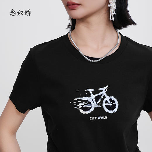 【商场同款】CNE5397 “城市漫步T恤” 简约黑色圆领T恤 商品图1