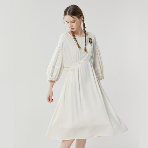 Famecoco范可儿夏季白色连衣裙飘逸垂感七分袖高腰休闲中长裙F223FA017 商品图2