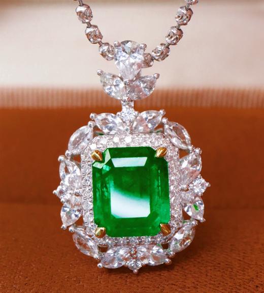 2.51ct刻面祖母绿吊坠 商品图2