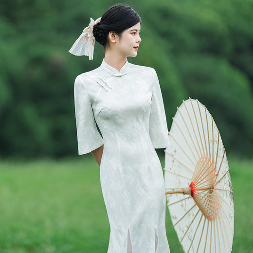 绿色高端气质少女鱼尾改良倒大袖旗袍KK1013 商品图4