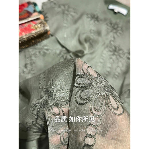 【限时秒杀】COCOBELLA万针刺绣炒色薄荷曼波吊带裙度假风飘逸大摆长裙FR7068 商品图4