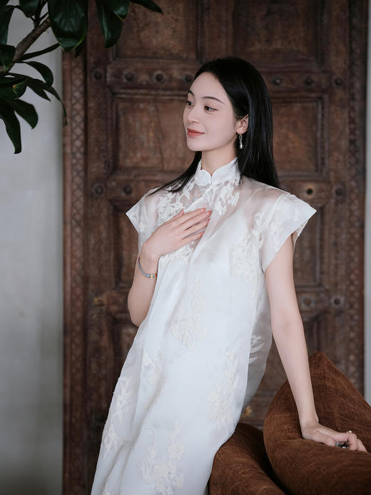 廷前观棠 | 玉玊连衣裙 商品图1