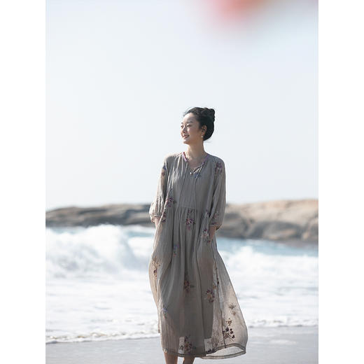 牧衣游原创 匹绣进口亚麻混纺连衣裙 福利款 星河月不支持会员折 商品图3