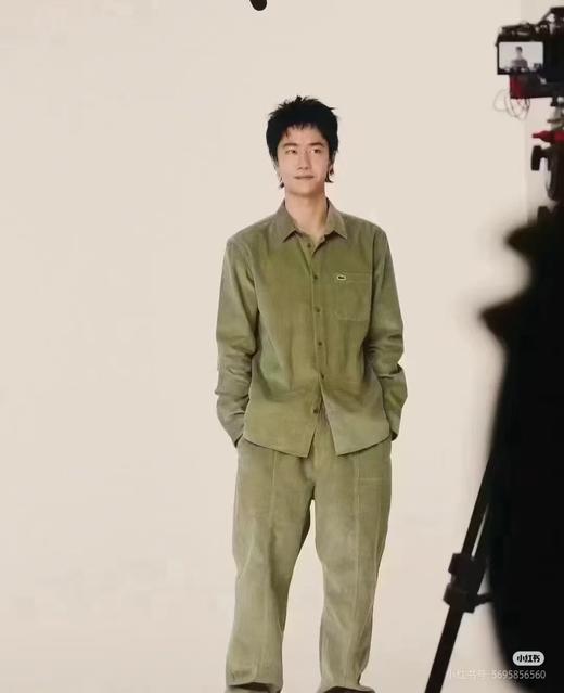 鱼仔 王一博同款 纯棉灯芯绒绒衬衫 Z-15107 商品图1