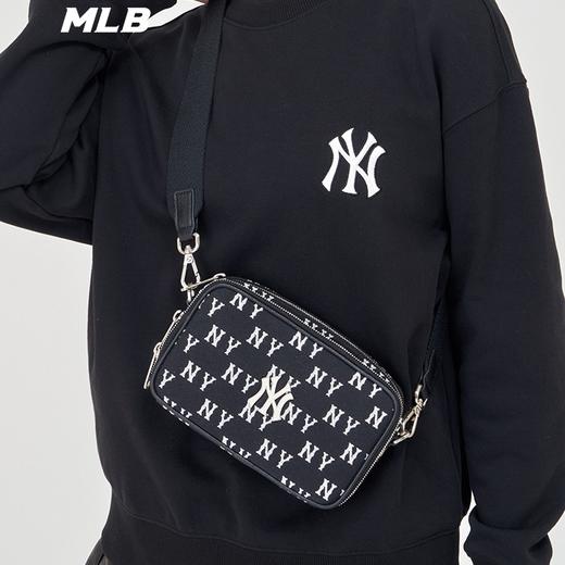 【品牌授权】防伪码 韩国MLB 复古老花斜挎包-黑色 深天蓝色 深奶油色 女新款老花满印休闲时尚运动背包单肩学生书包 3ACRS014N 商品图4