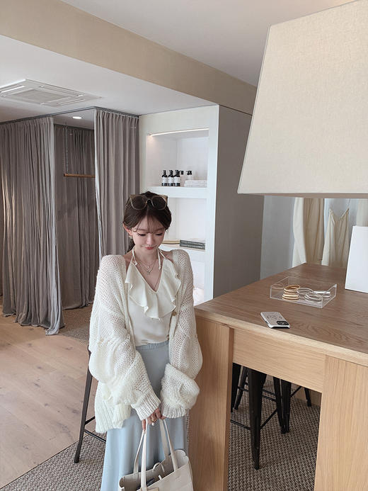 金蘑菇菇 舒适感 针织衫开衫套组/loew*开衫吊带半裙 商品图9