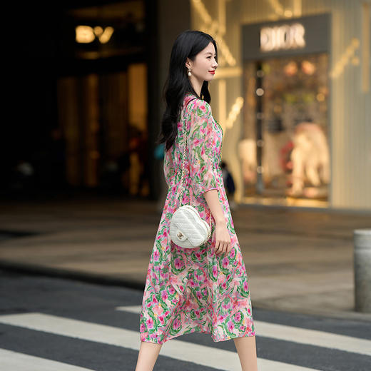 丁摩 法式V领收腰花边抽绳印花真丝连衣裙90476 商品图3