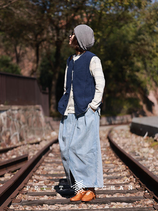 PETIT SCHAN小闪 CLO#764 outline 似廓 棉麻H型法式自然感毛边马甲 商品图3