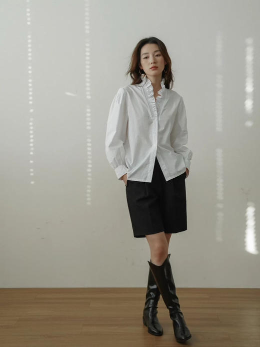 【3月19日 下午13:00 秒杀】纯原 San木耳花边打揽V领白衬衣 商品图4