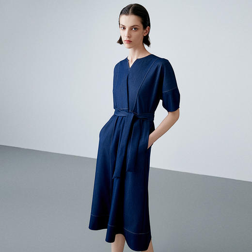 EITIE爱特爱夏季新款复古牛仔V领收腰显瘦通勤连衣裙7807510 商品图3