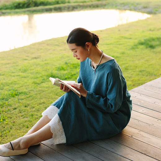 绽放103朵/三色堇连衣裙砂洗亚麻圆领一粒扣落肩V领九分袖裙子 商品图1