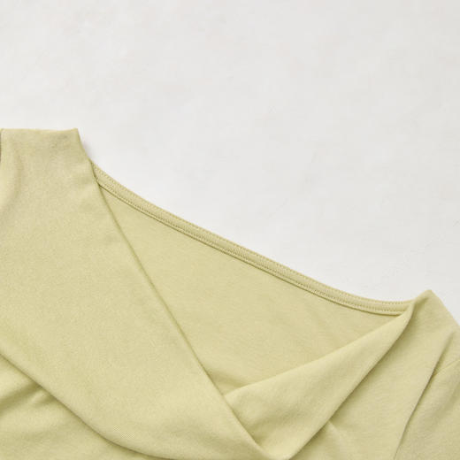 简约气质高级感荡领T恤女弹力修身上衣搭饰带V0050376 商品图5