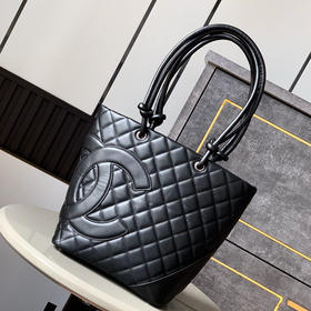 CHanel*香奶奶24A早春中古康鹏菜篮子包熊猫配色