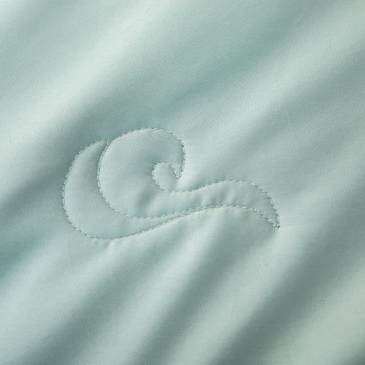 多喜爱 山海经 水悦文鳐大豆蛋白夏薄被芯/空调被 （绿/灰） 【60S贡缎】【精致绣花】【黄金大豆】文鳐 新疆长绒棉抗菌防螨抽芽工艺 商品图4