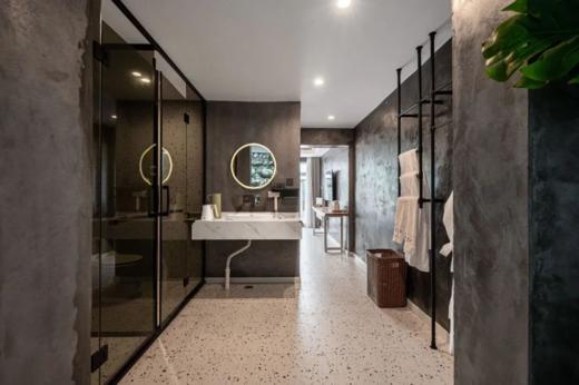 【青城山春游·爆款出片悬崖美宿】仅299起住初见山野酒店，享恒温泳池/温泉/私汤、营养早餐、大屏幕投影、棋类桌游、红酒等！ 商品图4