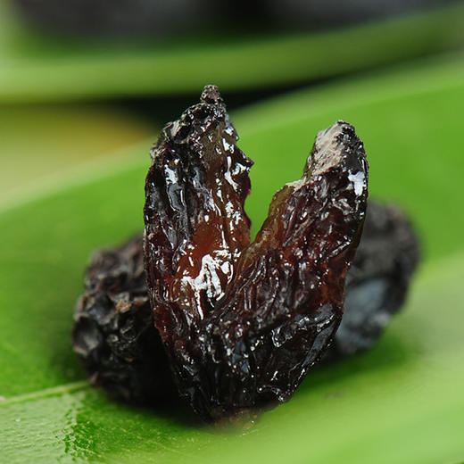 老果林·新疆喀什黑葡萄干 280g*2  颗颗圆润、饱满如黑色的珍珠 商品图2