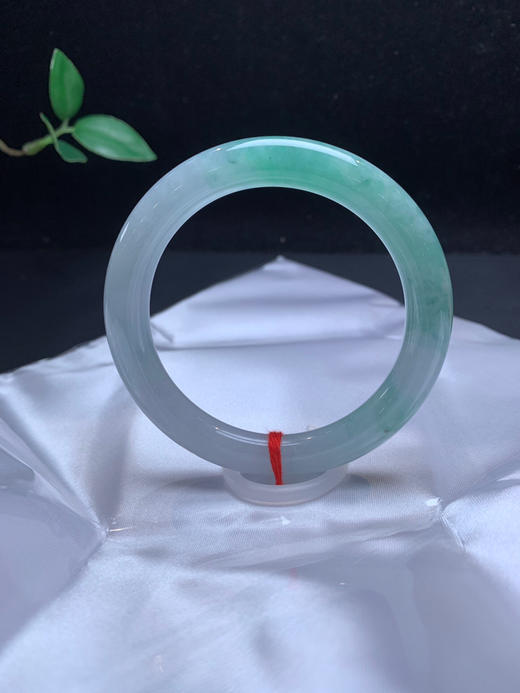 612471，54.8带绿细圆条，一半飘甜绿色，清新有种水 商品图3