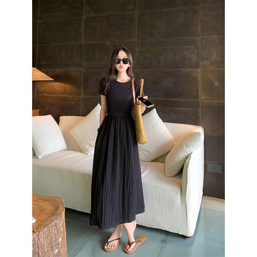 <曾小咸推荐>韩系气质显瘦圆领短袖连衣裙 商品图4