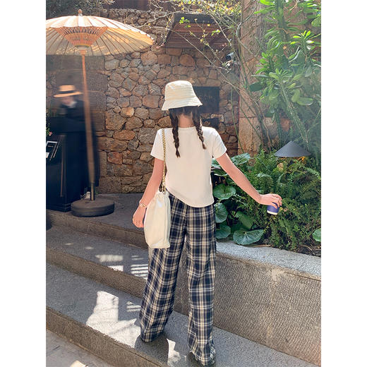 <曾小咸推荐>设计感重工珍珠印花短袖T恤 商品图4