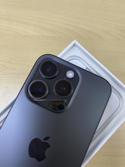 编号362672-苹果国行iPhone15Pro/256G/黑色，原装机器，双卡5G手机，9.9新完美成色，原机电池93%，官方保修至25年8月28日，特价5999元！质检工程师已深度检测通过，请放心 商品图5