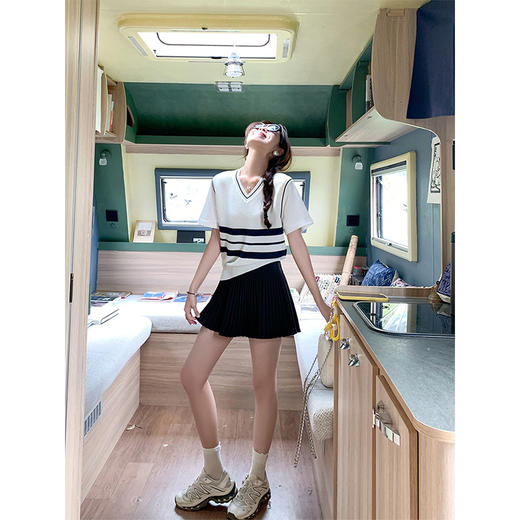 <曾小咸推荐>3.26现货秒杀 ！微信超特价！撞色条纹拼接假两件针织短袖 日常129.99 立减70 秒杀59.99！！ 商品图2